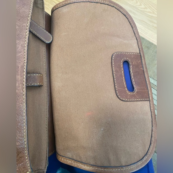 Frye Lucy leather crossbody saddle style bag - Picture 7 of 11